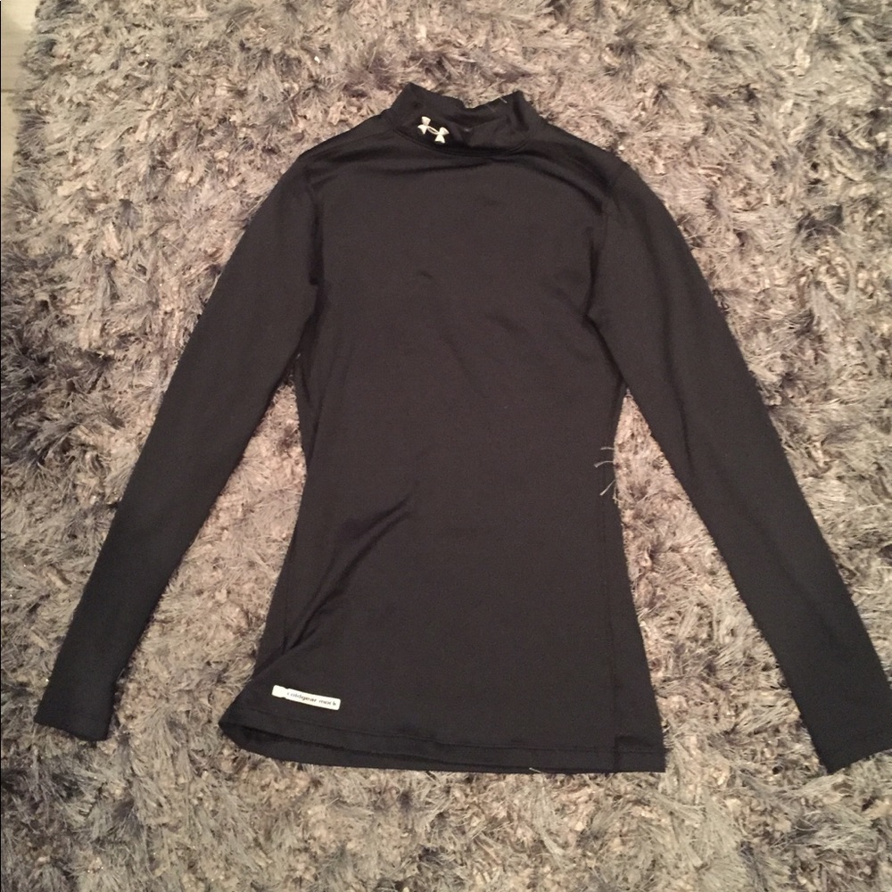 Under armor dry-fit shirt